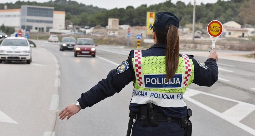policija promet stop hrvoje jelavić pixsell policija promet stop hrvoje jelavić pixsell
