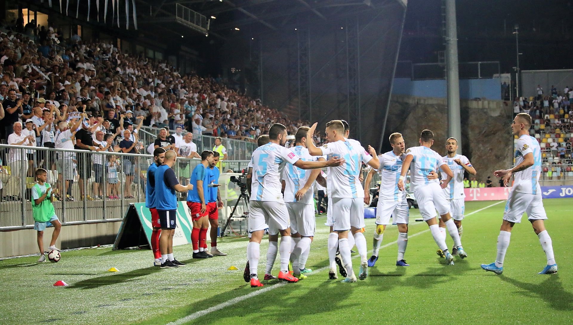 rijeka osijek navijači naslovna mateo rijeka osijek navijači naslovna mateo
