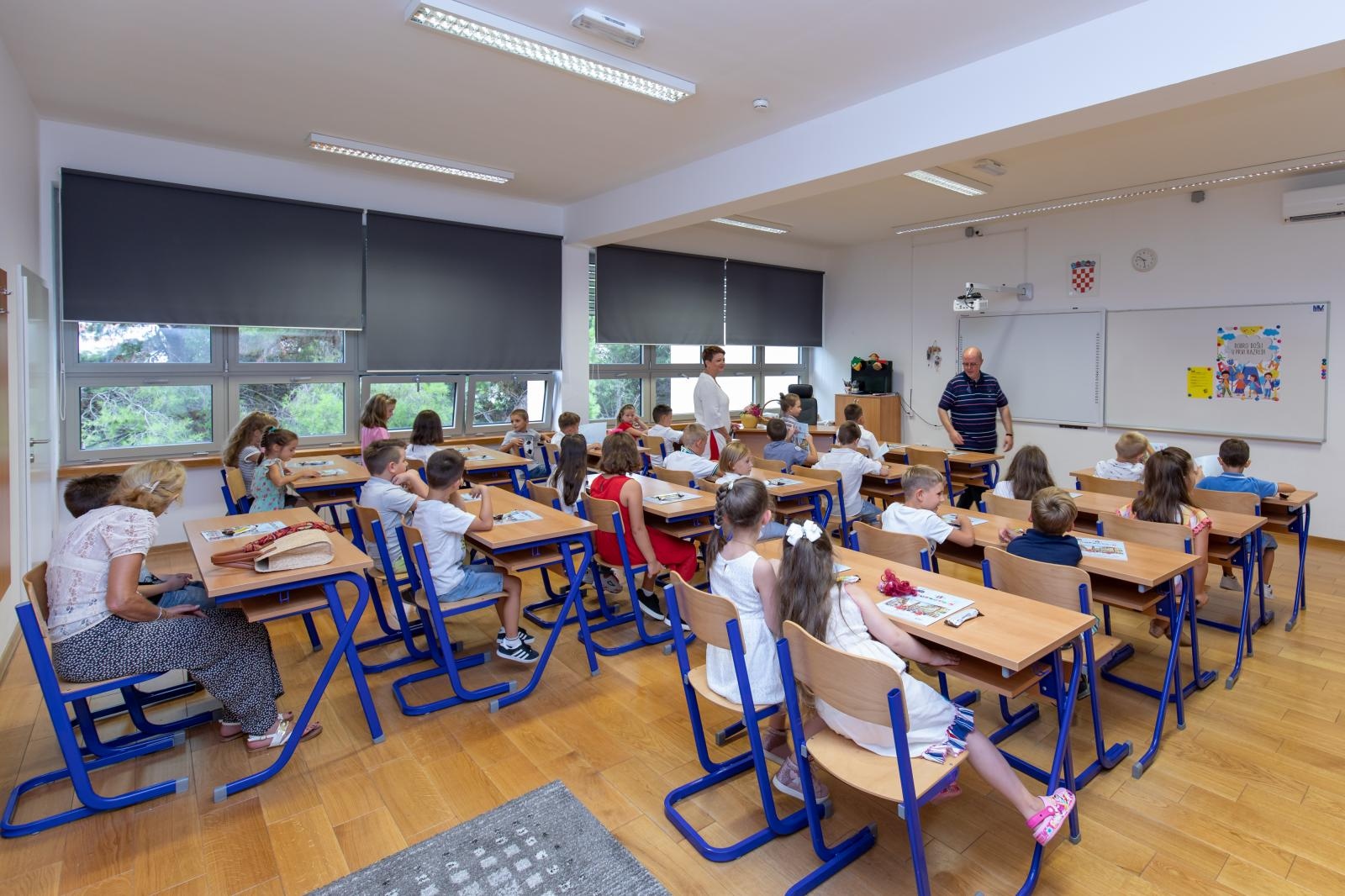 U dubrovačkim osnovnim školama više 400 učenika krenulo u prve razrede