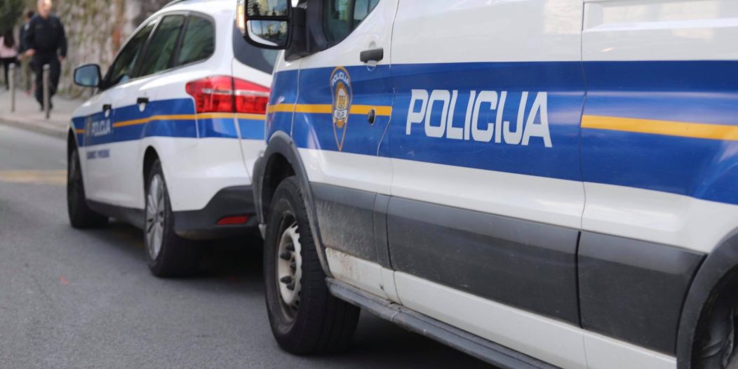 policija auto rijeka riječanin policija auto rijeka riječanin