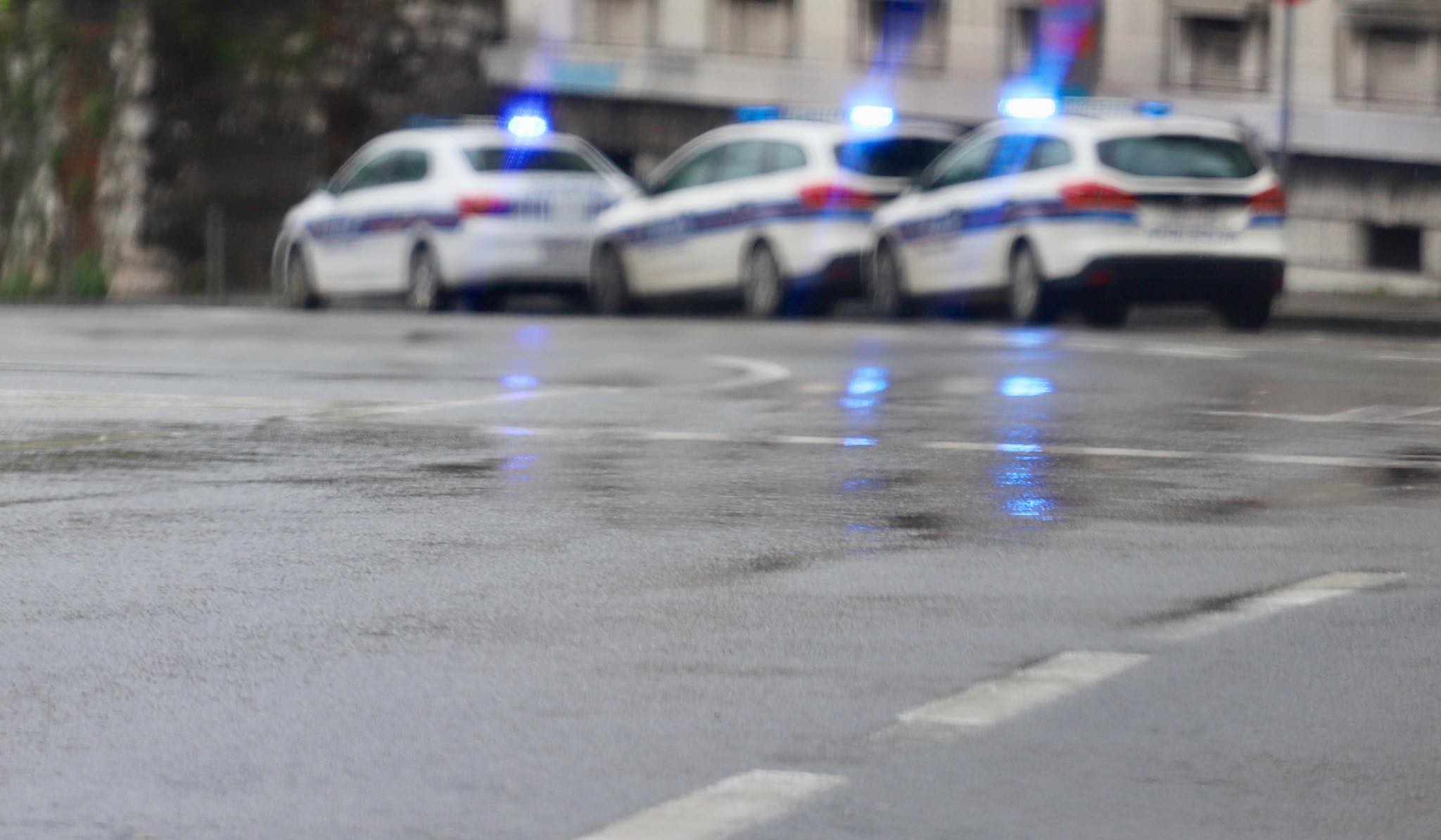 policija auti 33 policija auti 33