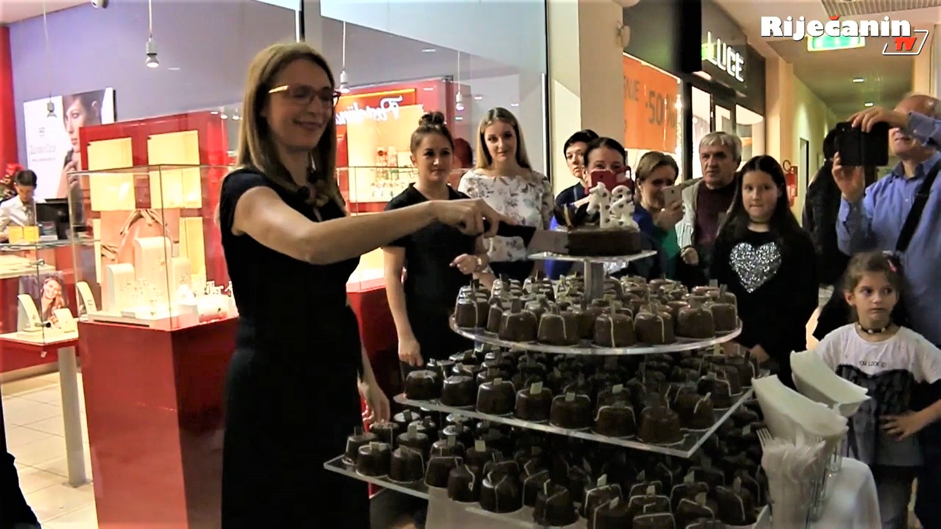 tower rođendan maja baković torta
