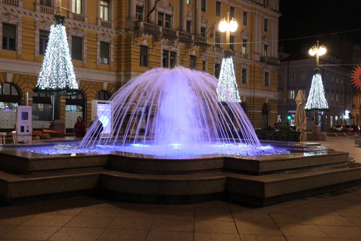 Fontane na Jadranskom trgu 3