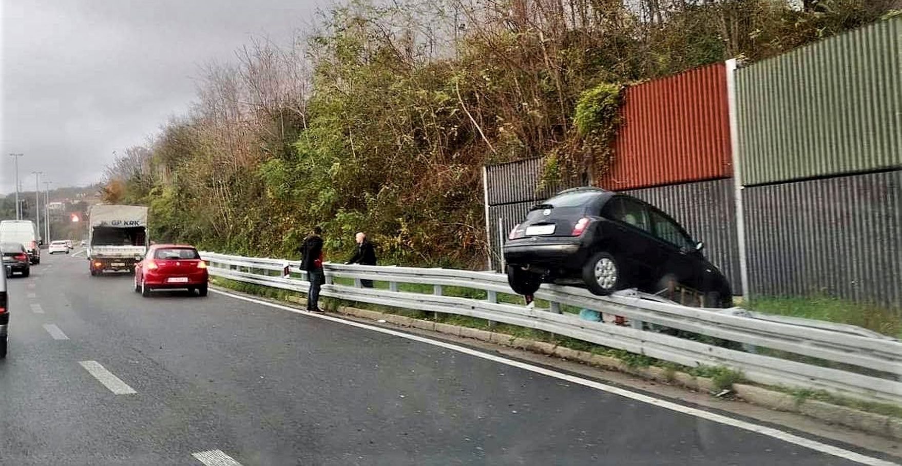 nesreća zaobilaznica nesreća zaobilaznica