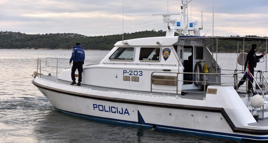 pomorska-policija-Hrvoje jelavić pixsell