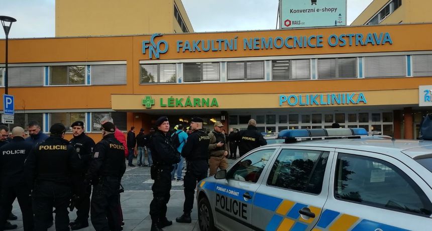 pucnjava češka bolnica policija
