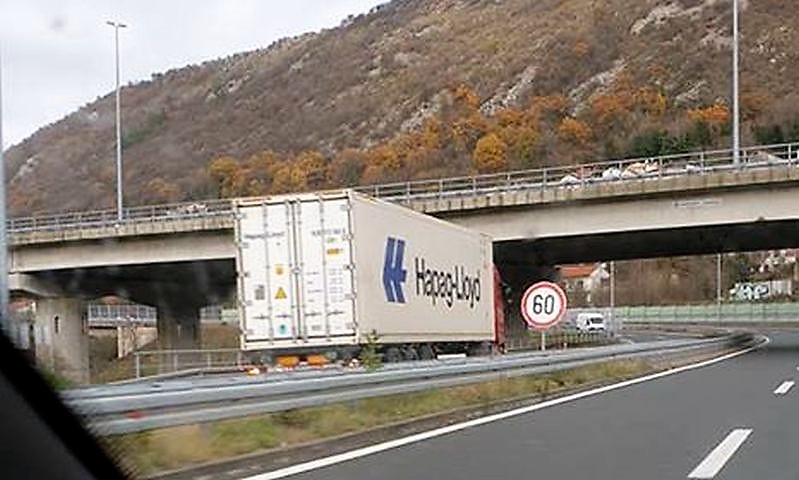 šleper krivi smjer