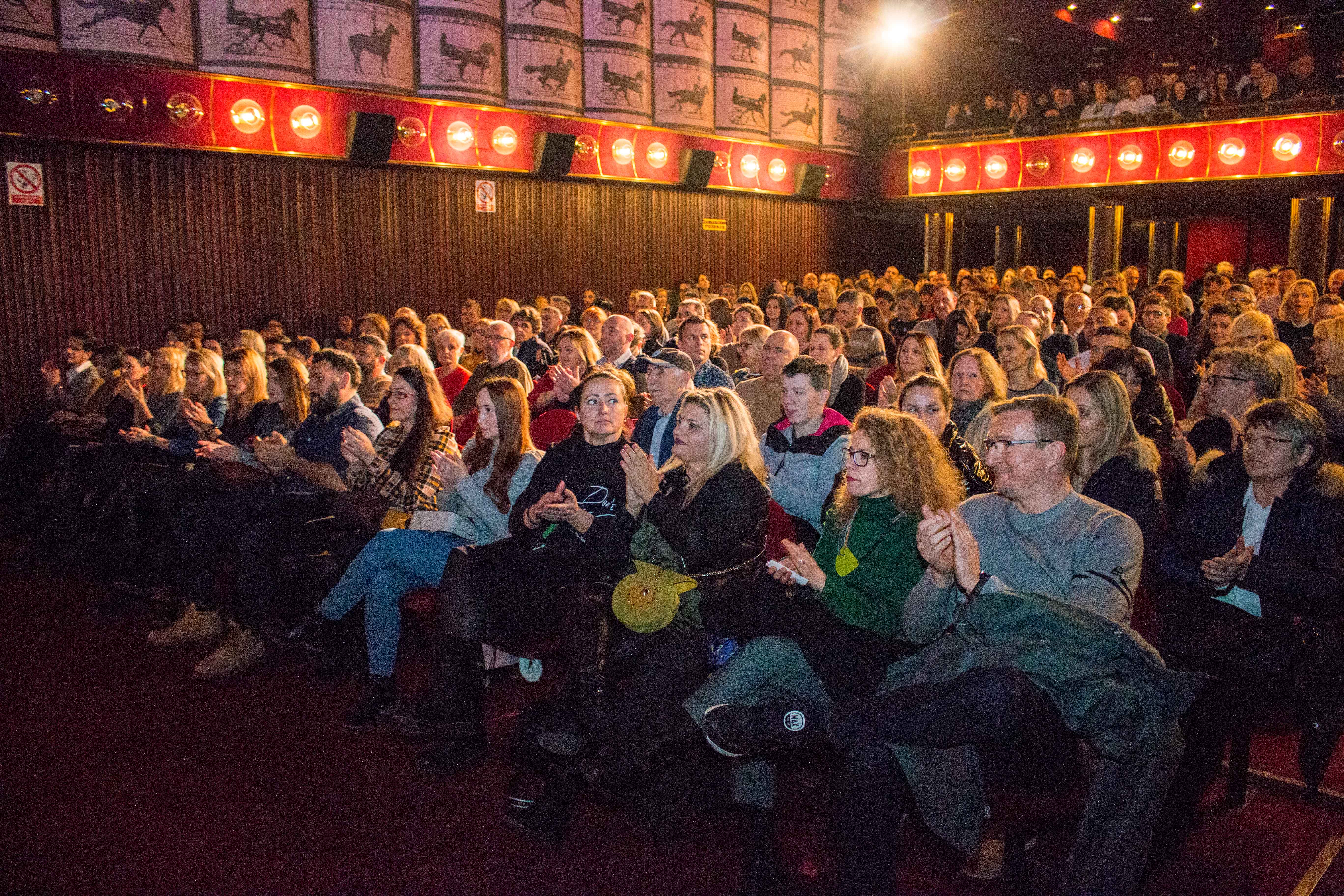 Novine 3 Art Kino Premijera-26