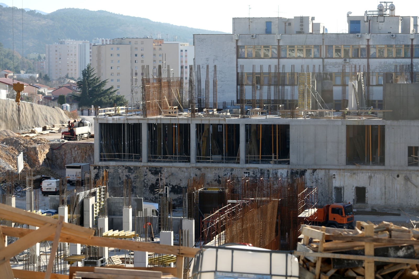 Rijeka: Gradilište zgrade bolnice za majku i dijete KBC-a Rijeka na Sušaku Rijeka: Gradilište zgrade bolnice za majku i dijete KBC-a Rijeka na Sušaku