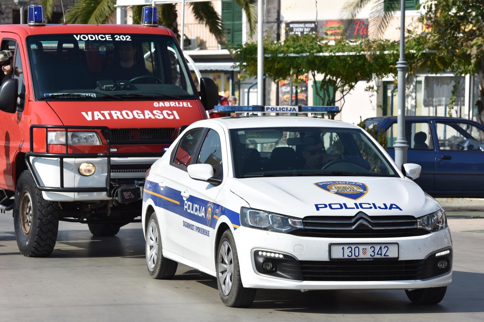 Vozila policije i vatrogasaca