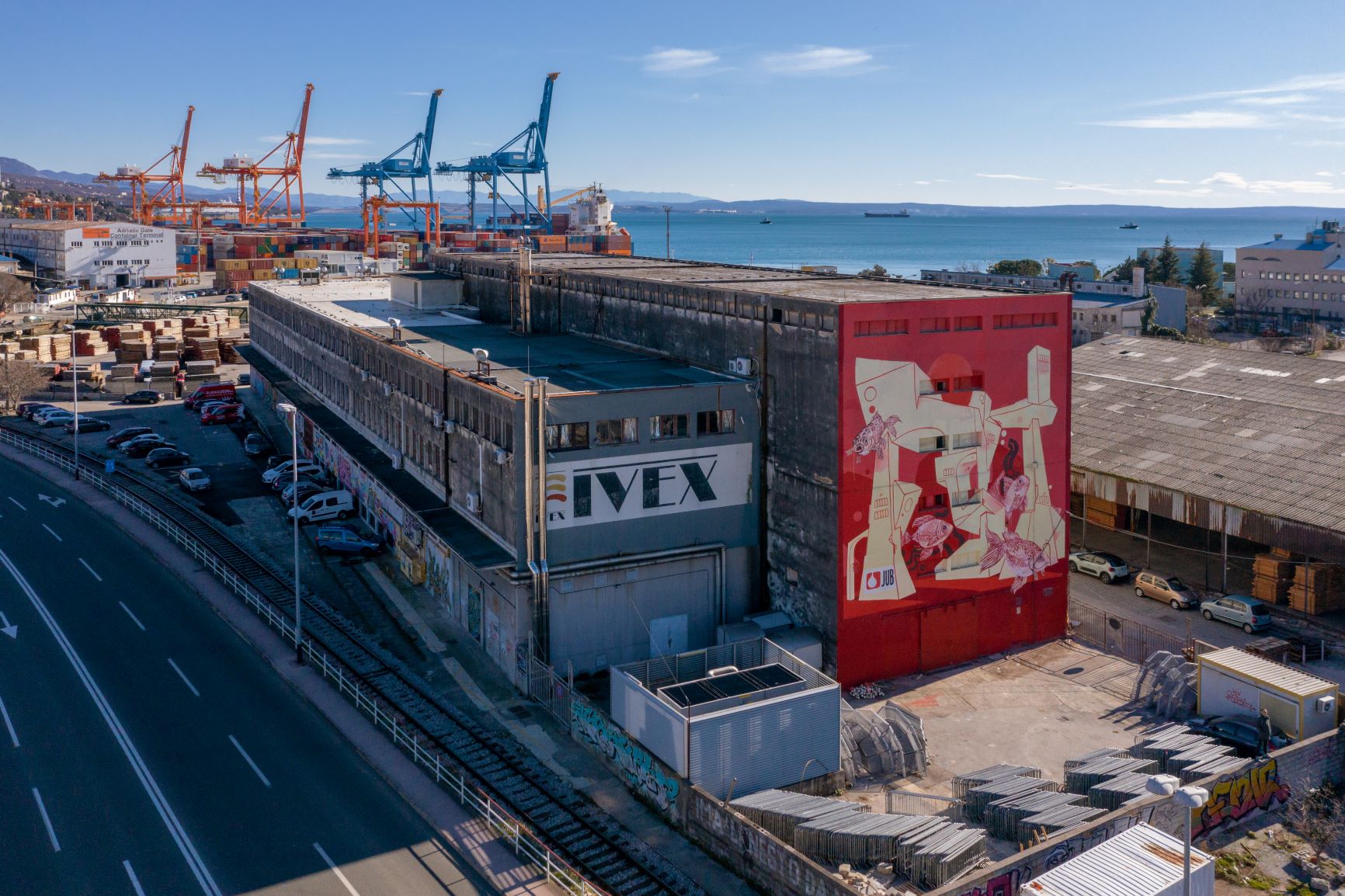 Mural_Delta5-04 by Igor Crnković, Pilot Media Mural_Delta5-04 by Igor Crnković, Pilot Media