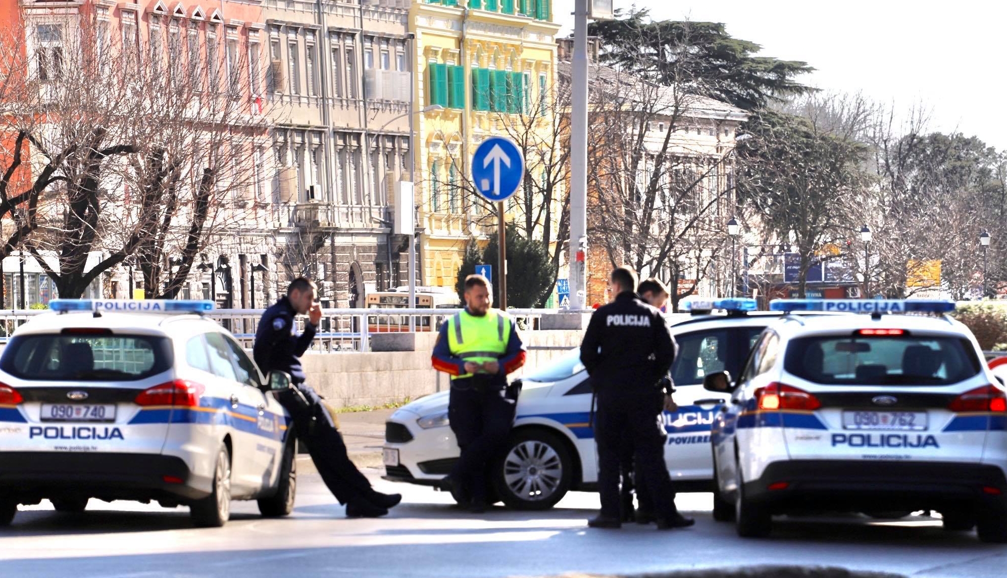 policija ilustracija karneval