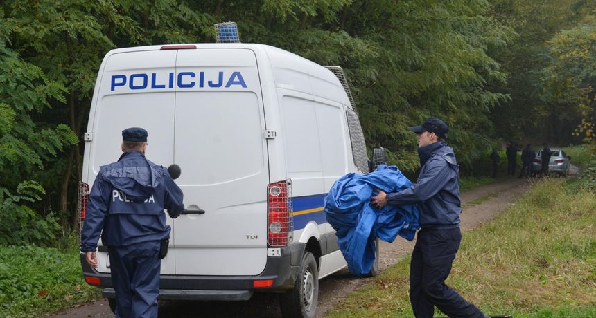 policija-ocevid-arhiva-b22c42ed6726d204c7b10655a8eb8303_view_article_new policija-ocevid-arhiva-b22c42ed6726d204c7b10655a8eb8303_view_article_new