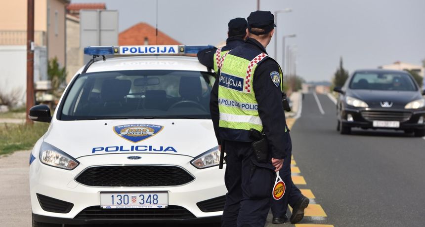 prometna-policija-pixsell