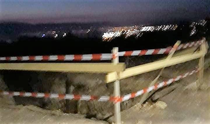 rupa ograđena šmrika rupa ograđena šmrika