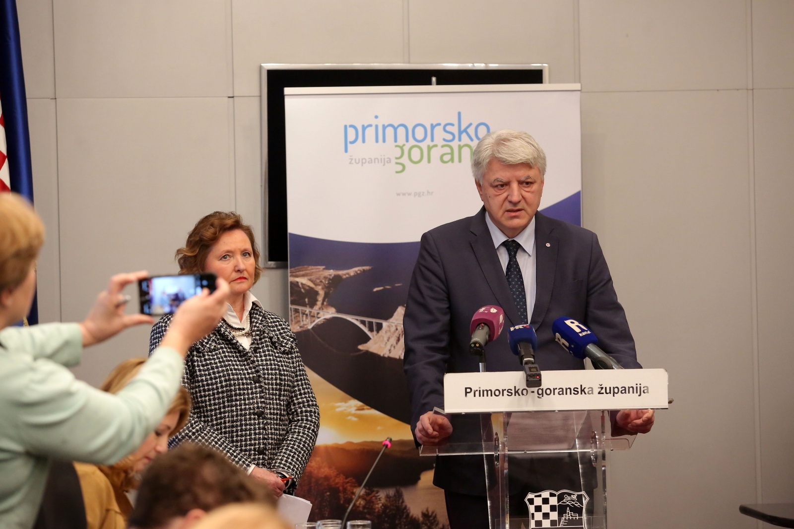 Rijeka: Konferencija župana Komadine i županijske pročelnice za zdravstvo Malatestinić Rijeka: Konferencija župana Komadine i županijske pročelnice za zdravstvo Malatestinić