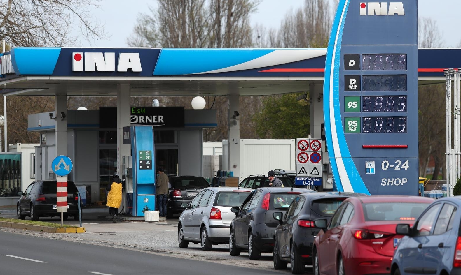Zagreb: Gužve na benzinskoj postaji