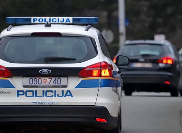 policija auto veljača 2020