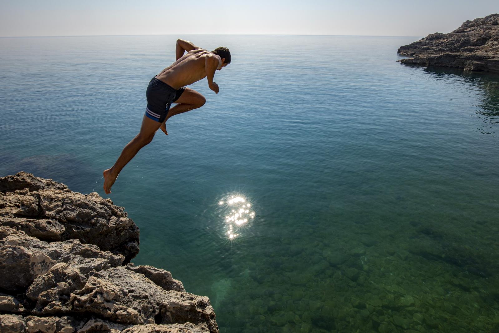 Sunčani dan na plaži Verudela Sunčani dan na plaži Verudela