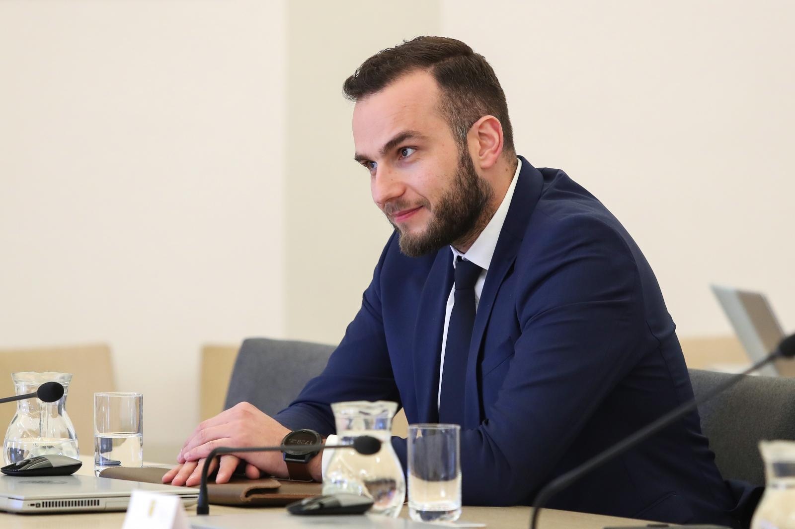Zagreb: Sastanak Andreja Plenkovića i gospodarstvenika zbog koronavirusa