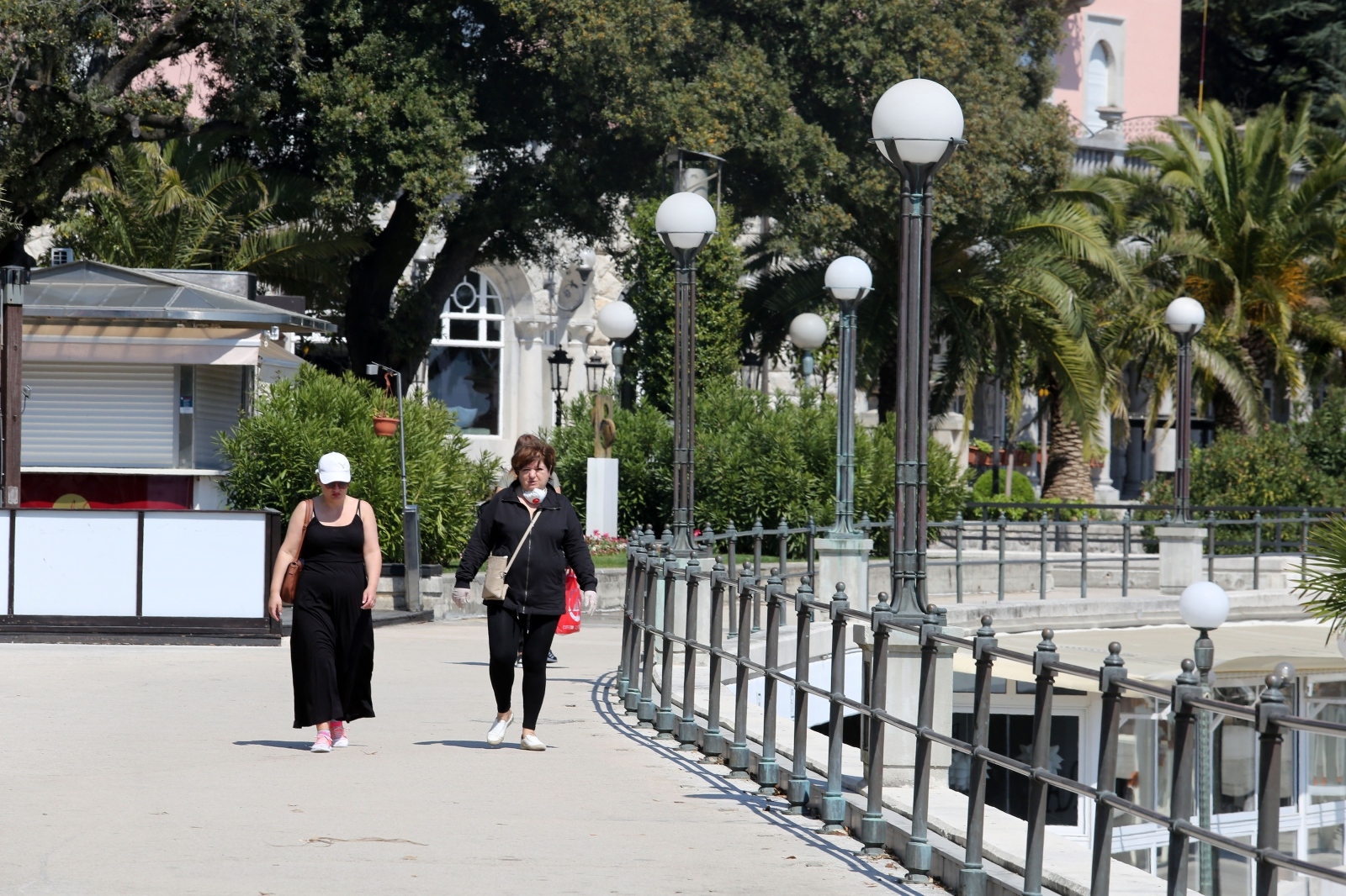 Civilna zaštite upozorava građane na zabranu zadržavanja na plaži Civilna zaštite upozorava građane na zabranu zadržavanja na plaži