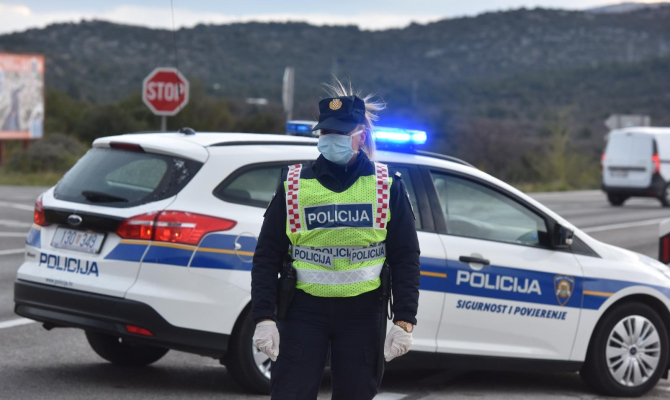 policija policija