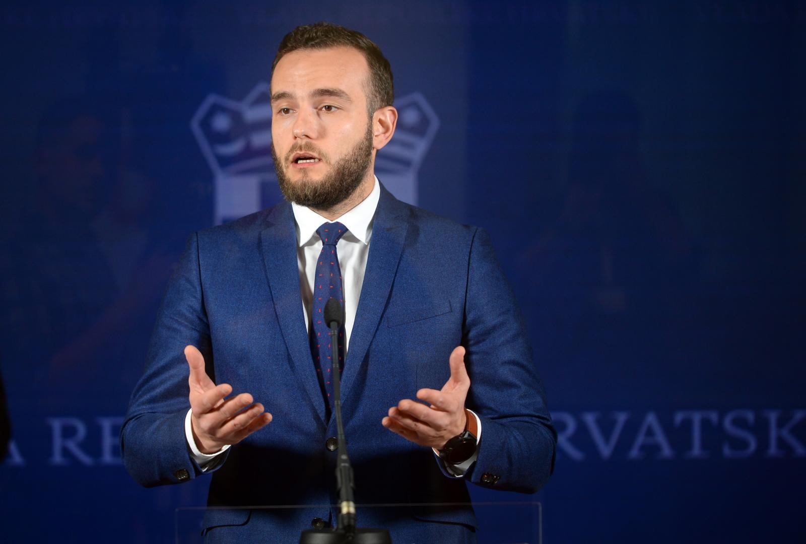 Zagreb: Andrej Plenković i Josip Aladrović obratili se medijima u NSK Zagreb: Andrej Plenković i Josip Aladrović obratili se medijima u NSK