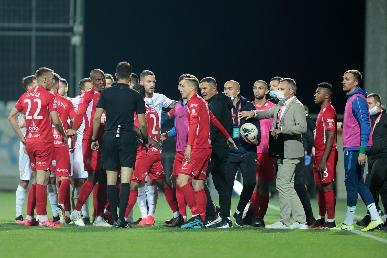 Drugi polufinalni susret Hrvatskog kupa između HNK Rijeka i NK Osijek Drugi polufinalni susret Hrvatskog kupa između HNK Rijeka i NK Osijek