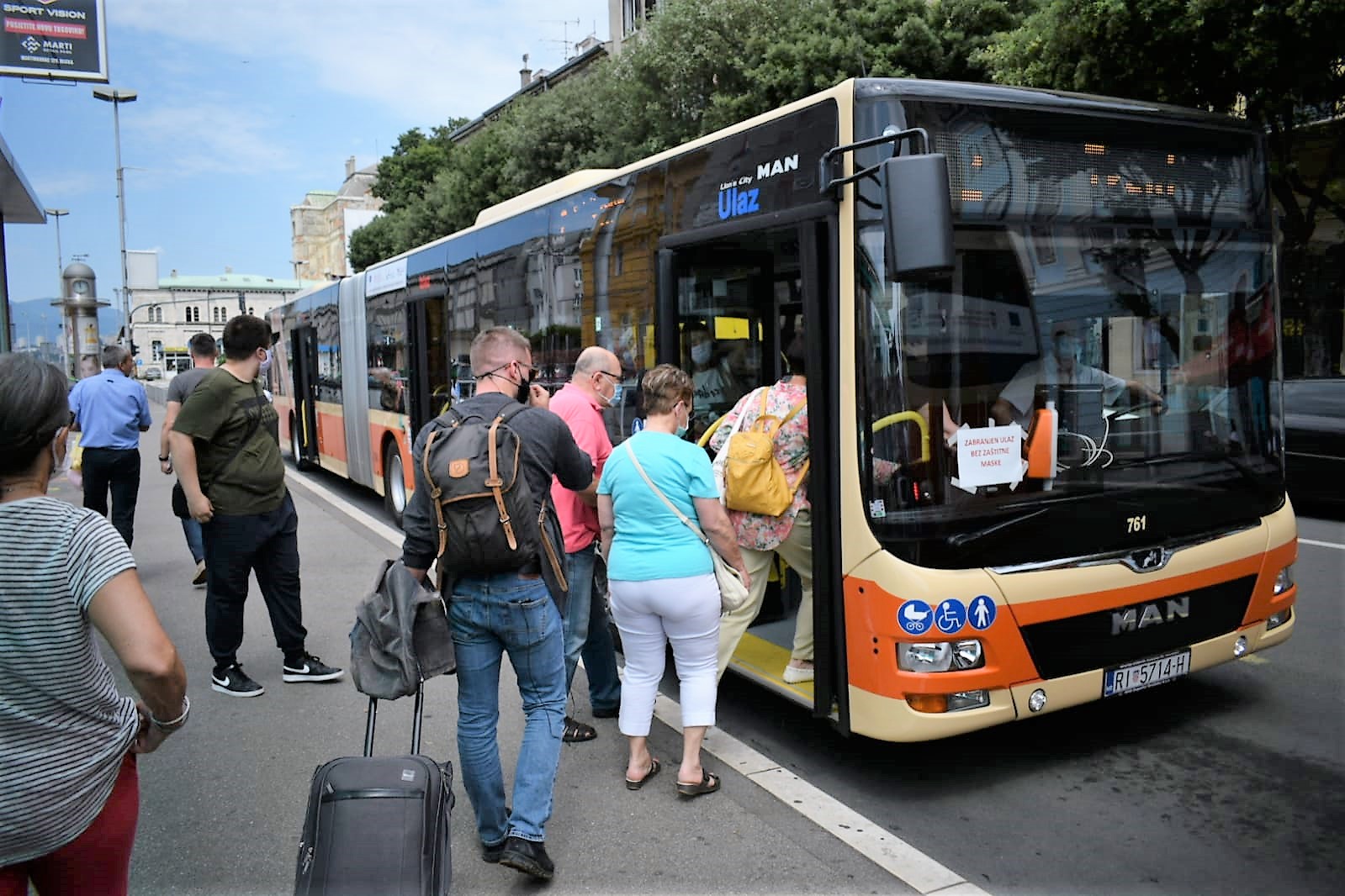 autobus podjela maski 1