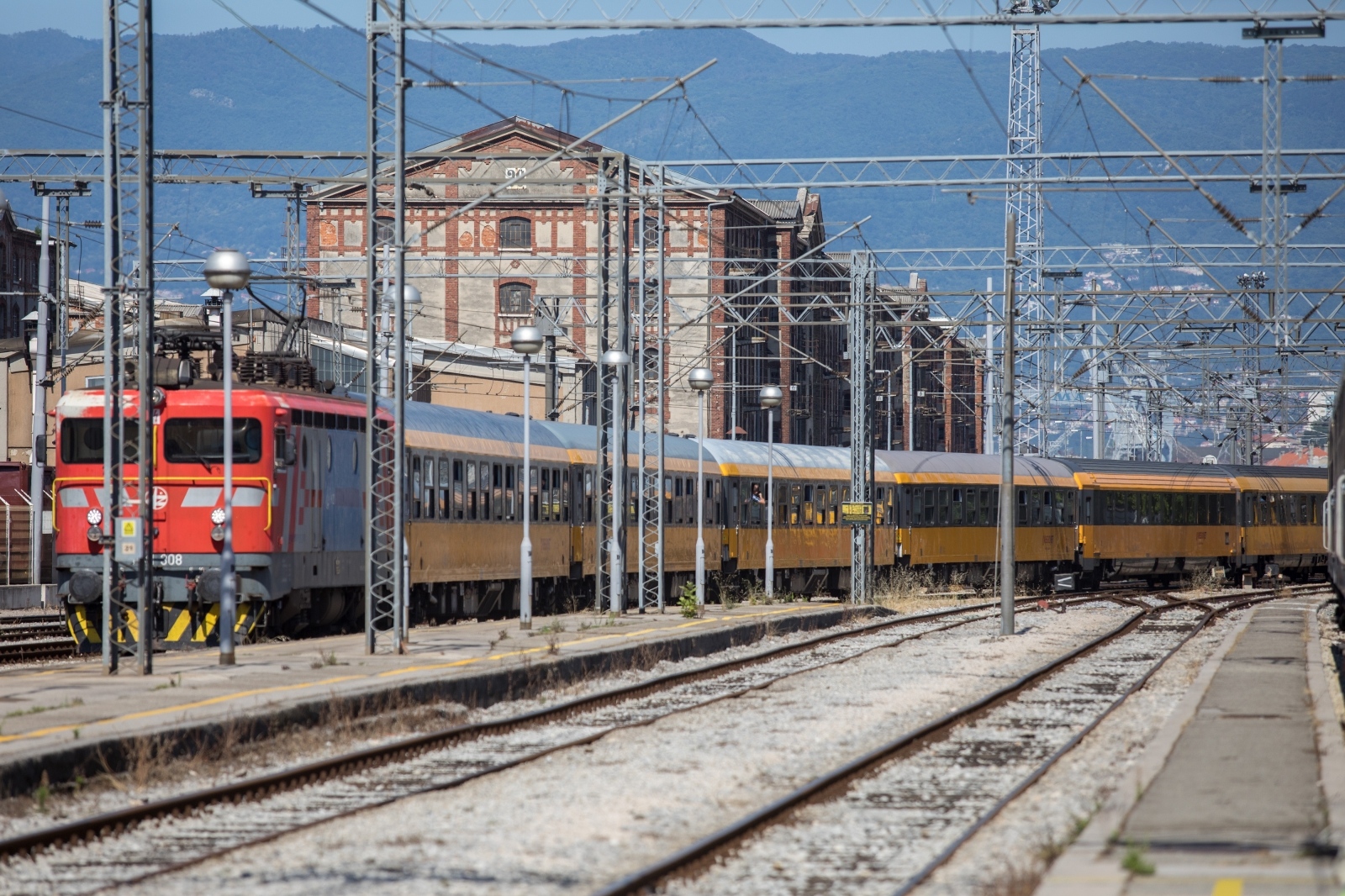 U Rijeku stigao vlak s 500-tinjak Čeha i Slovaka