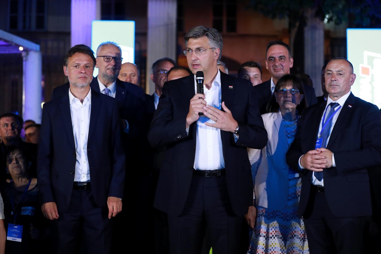 Zagreb: Doček izbornih rezultata u stožeru HDZ-a Zagreb: Doček izbornih rezultata u stožeru HDZ-a