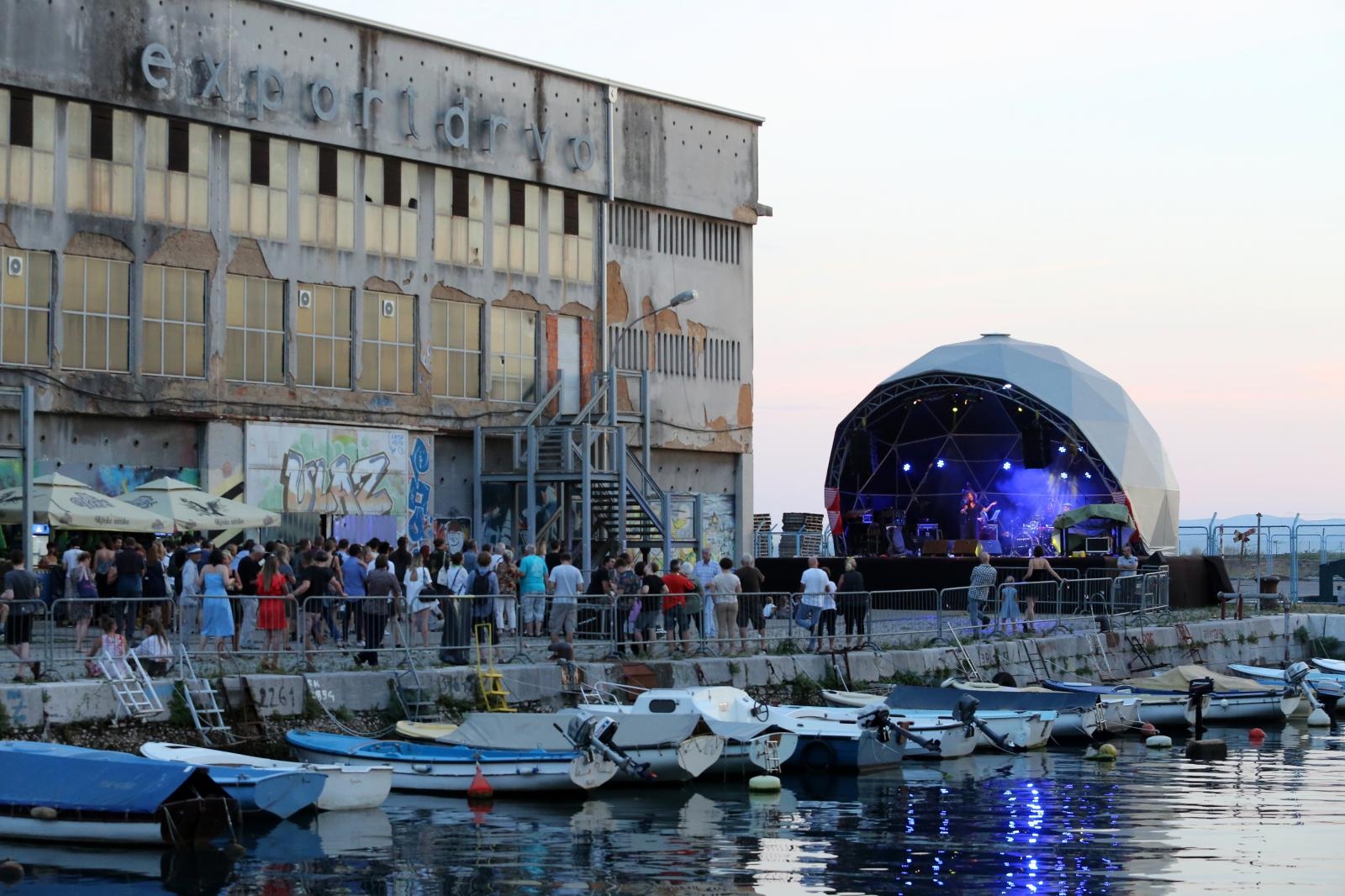Rijeka: Održan open air koncert “Natrag u budućnost – Od klasične do moderne jazz avanture”