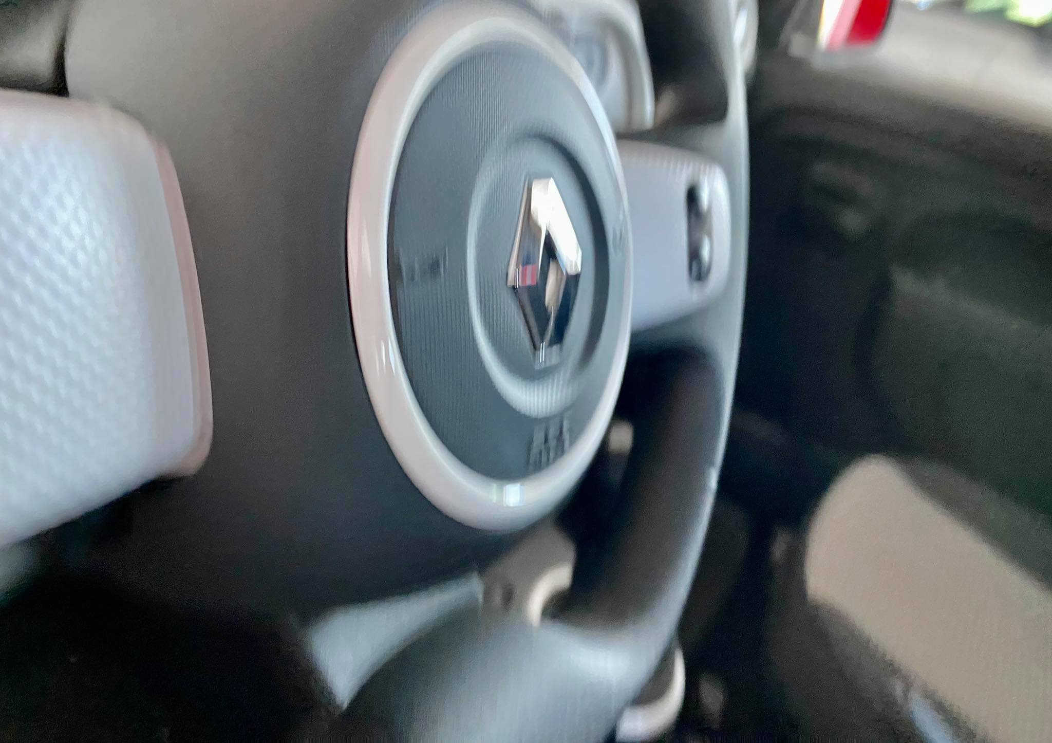 renault volan