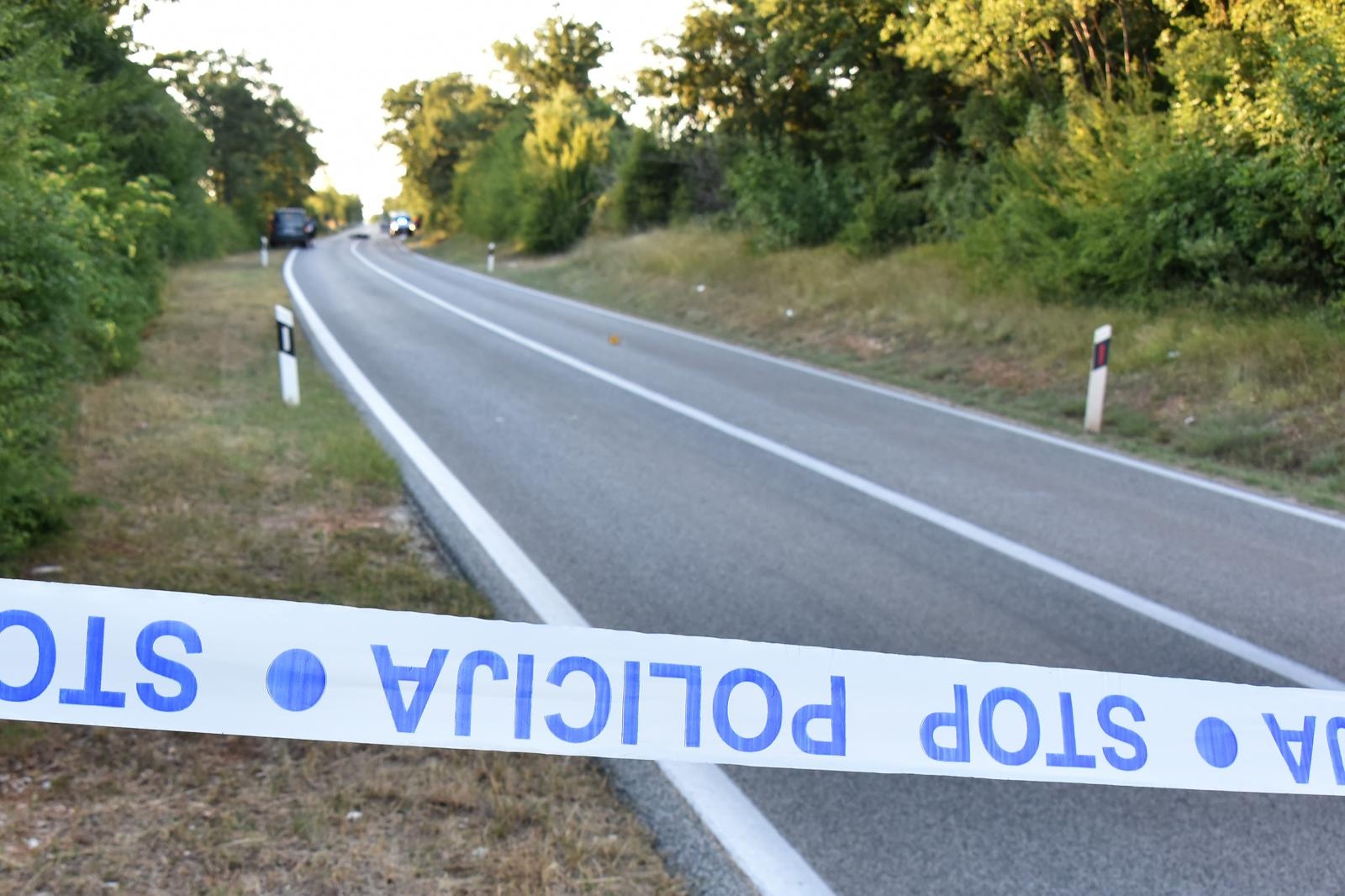 Na cesti Vodnjan – Bale smrtno stradao motociklist nakon slijetanja s ceste