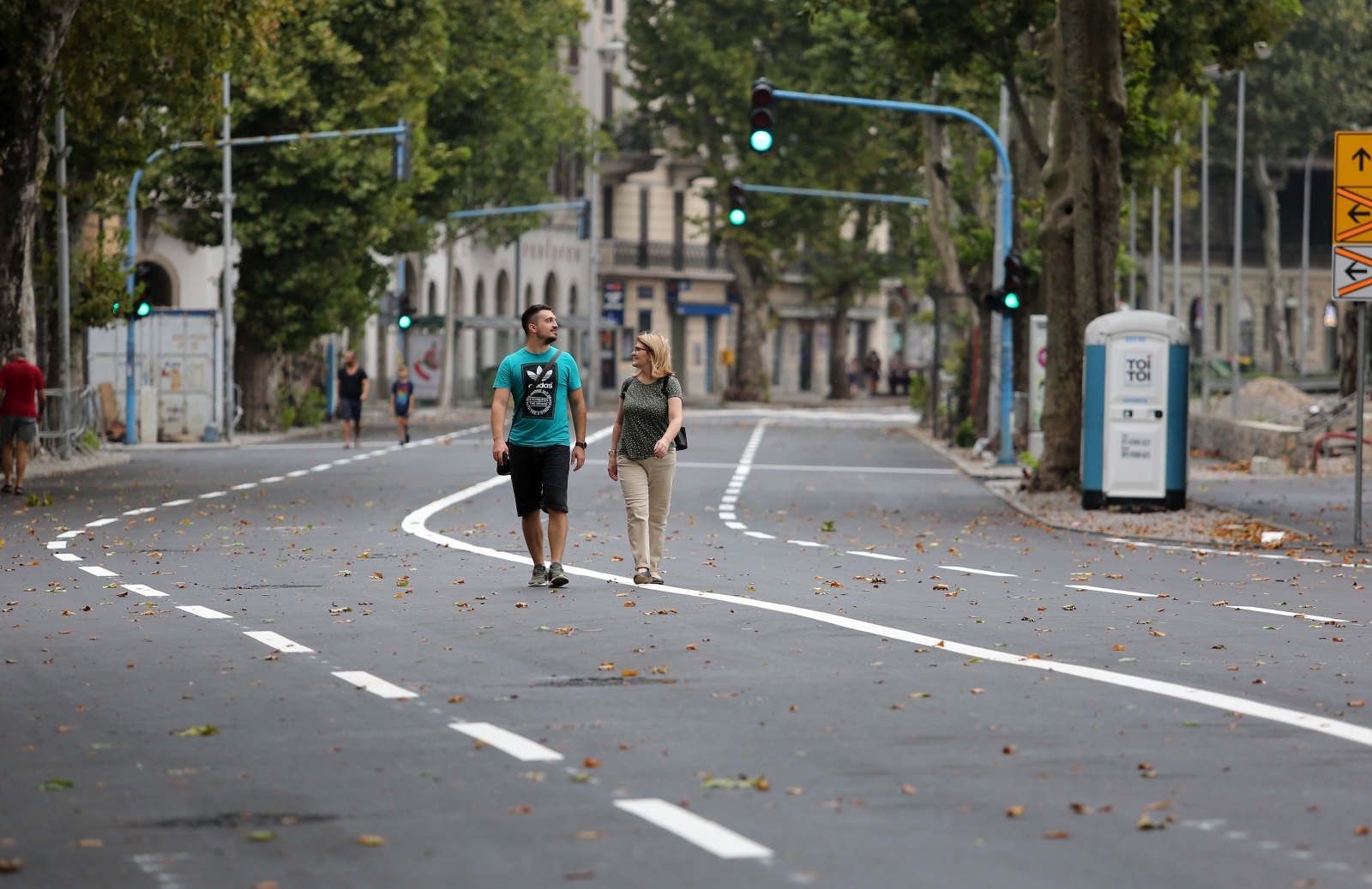 Rijeka: Šetači i biciklisti uživaju u Krešimirovoj ulici koja je zbog radova zatvorena za promet