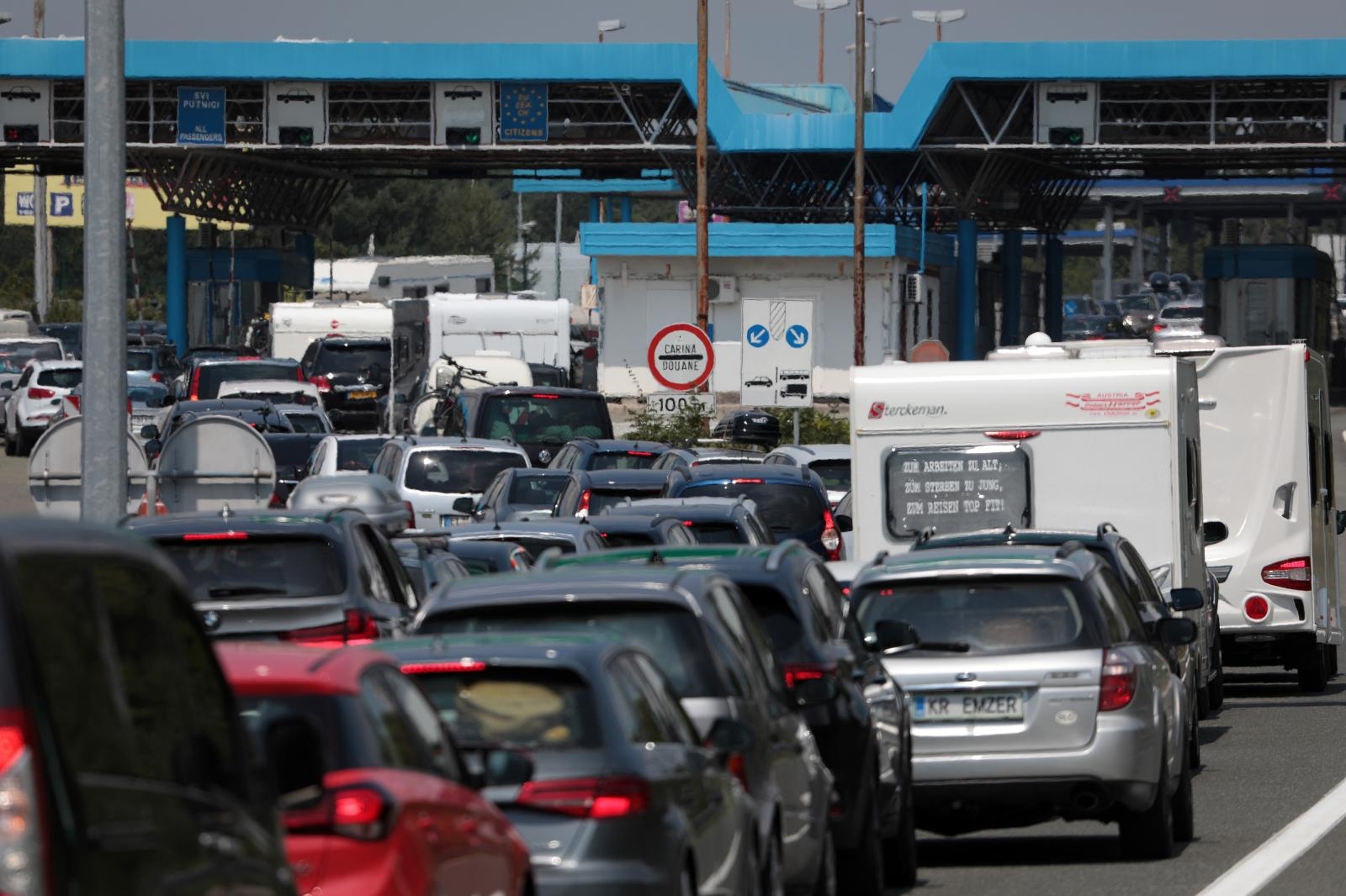 Prometna gužva na graničnom prijelazu Rupa Prometna gužva na graničnom prijelazu Rupa
