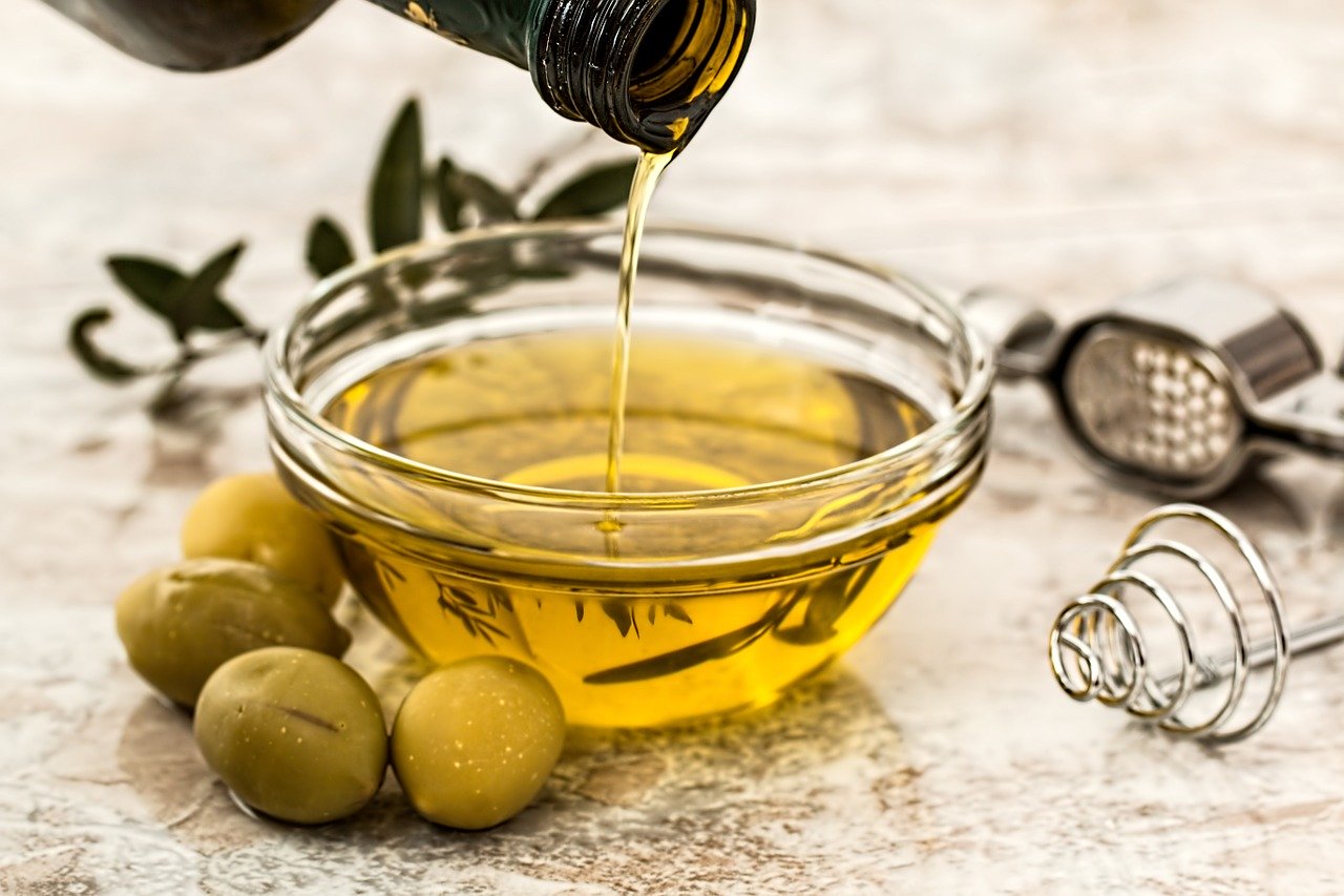 olive-oil-968657_1280 olive-oil-968657_1280