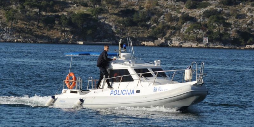 pomorska policija-lucka-kapetanija-more-pixsell hrvoje jelavić