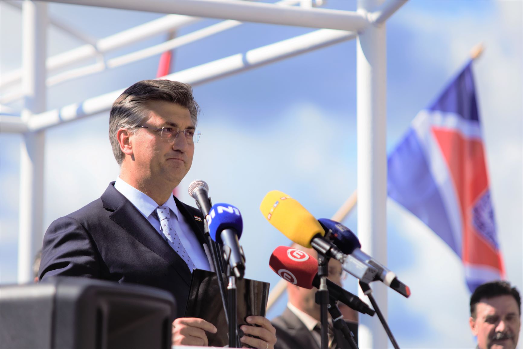 PLENKOVIĆ 3 MAJ 290920