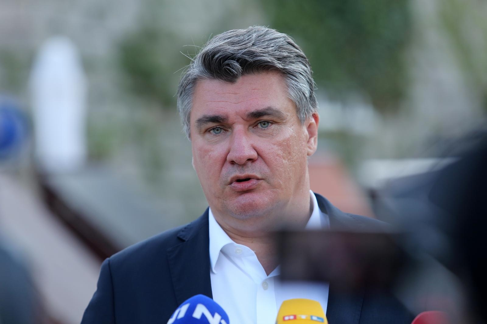 Milanović i Pahor na obilježavanja 77. obljetnice oslobođenja interniraca iz logora Kampor Milanović i Pahor na obilježavanja 77. obljetnice oslobođenja interniraca iz logora Kampor