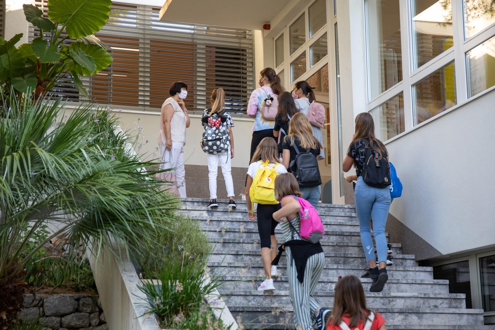 Dubrovnik: Početak nove školske godine u OŠ “Lapad” Dubrovnik: Početak nove školske godine u OŠ “Lapad”