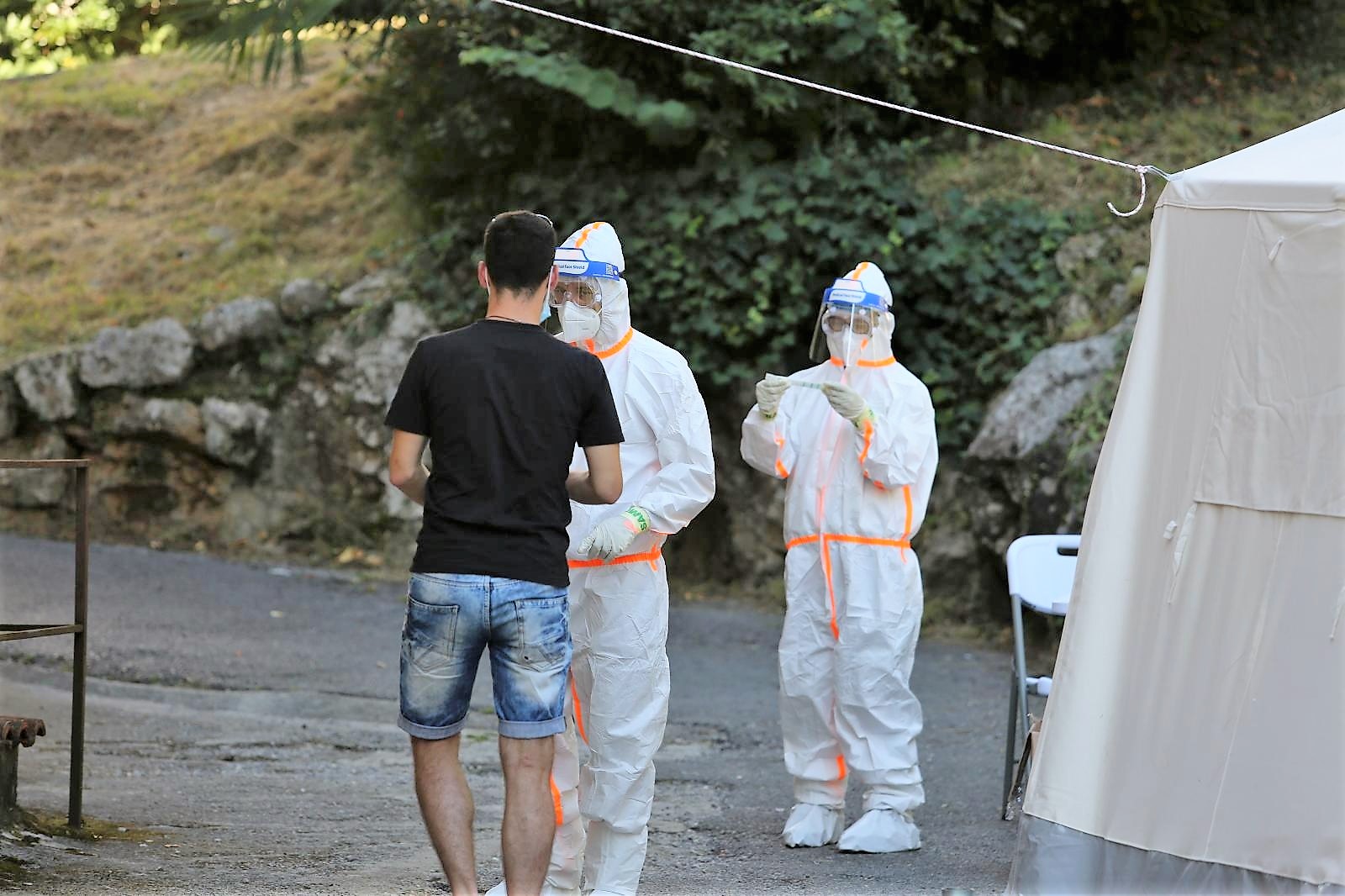 Opatija: Građani se mogu testirati na koronavirus u šatoru postavljenom kod Doma zdravlja Opatija: Građani se mogu testirati na koronavirus u šatoru postavljenom kod Doma zdravlja