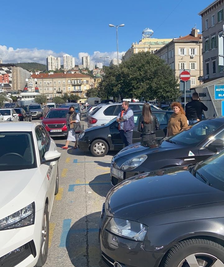 Obala Parking