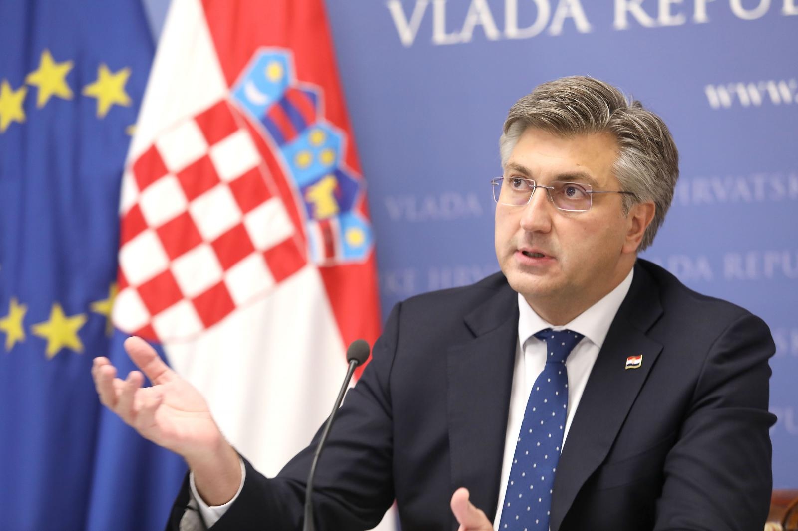 Zagreb: Andrej Plenković održao u Banskim dvorima konferenciju za medije