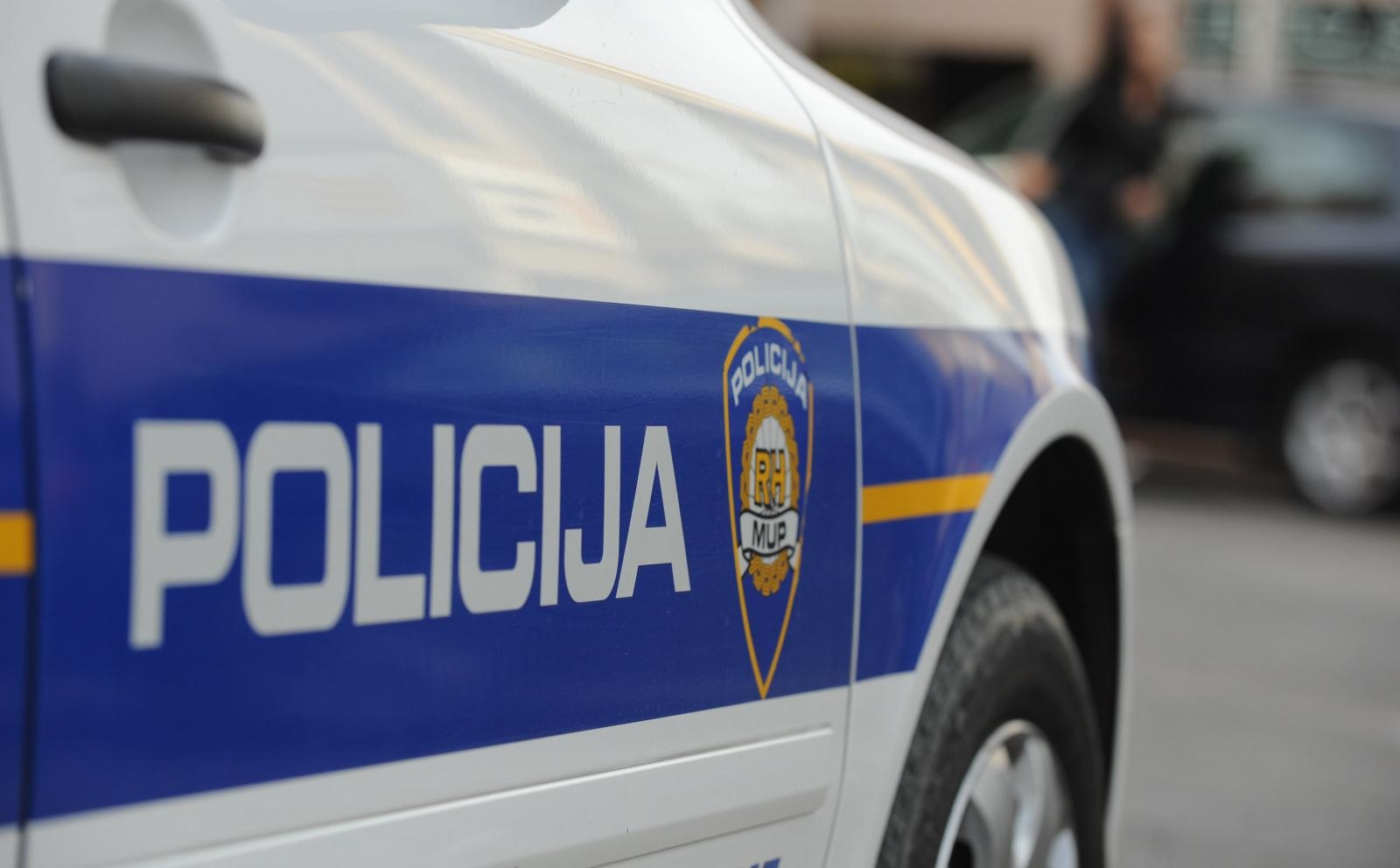 policijski auto