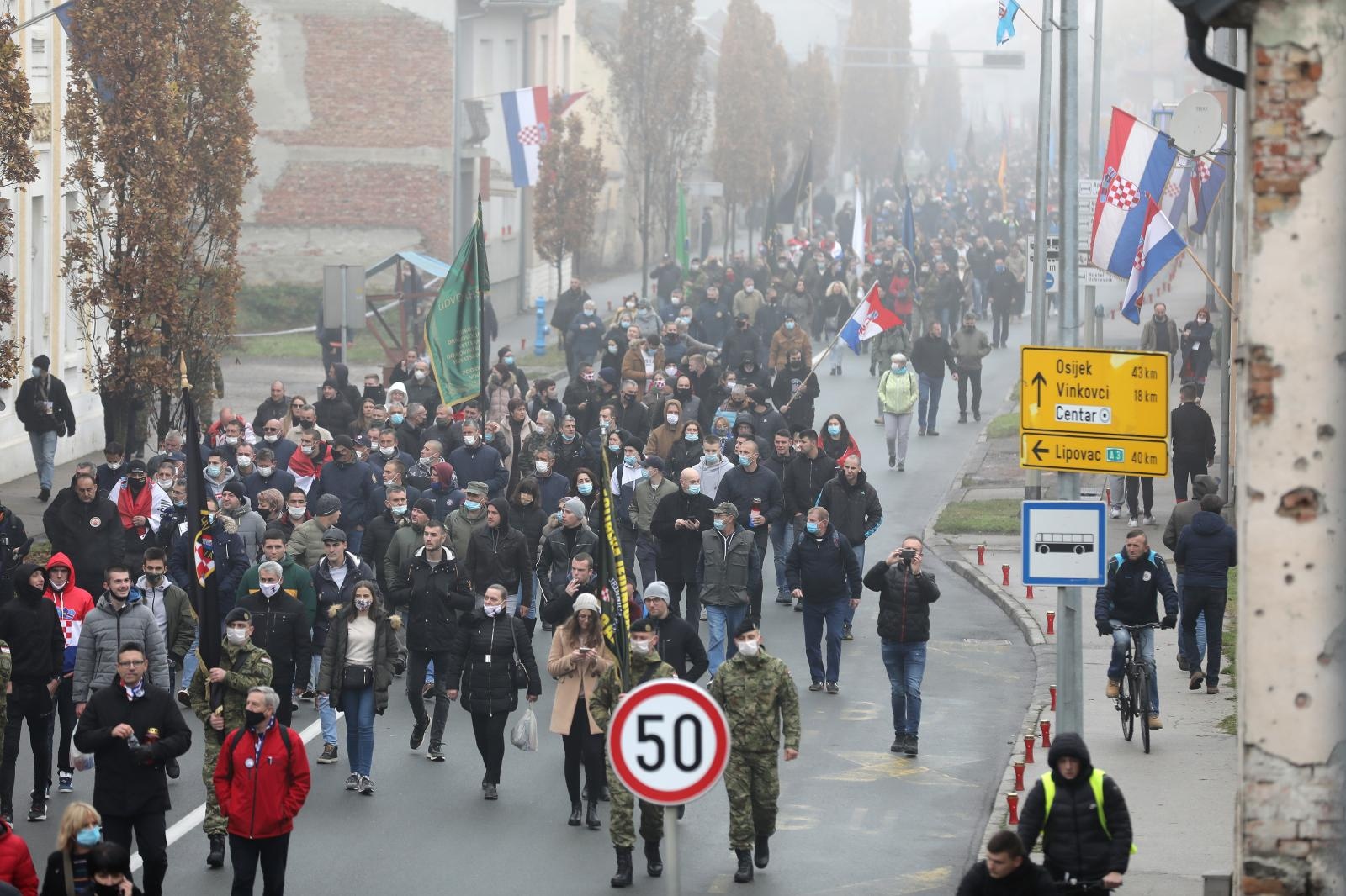 Vukovar: U posebnim epidemiološkom mjerama krenula Kolona sjećanja