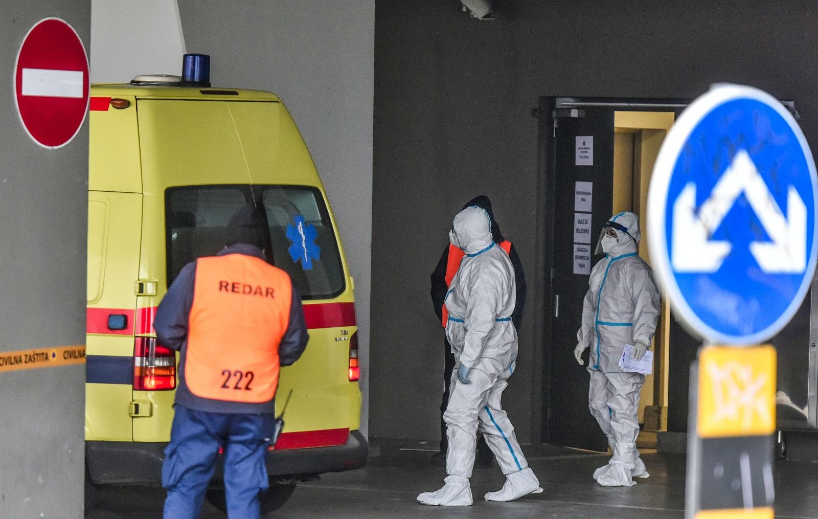 Zagreb: U Arenu stigli prvi pacijenti iz tri bolnice