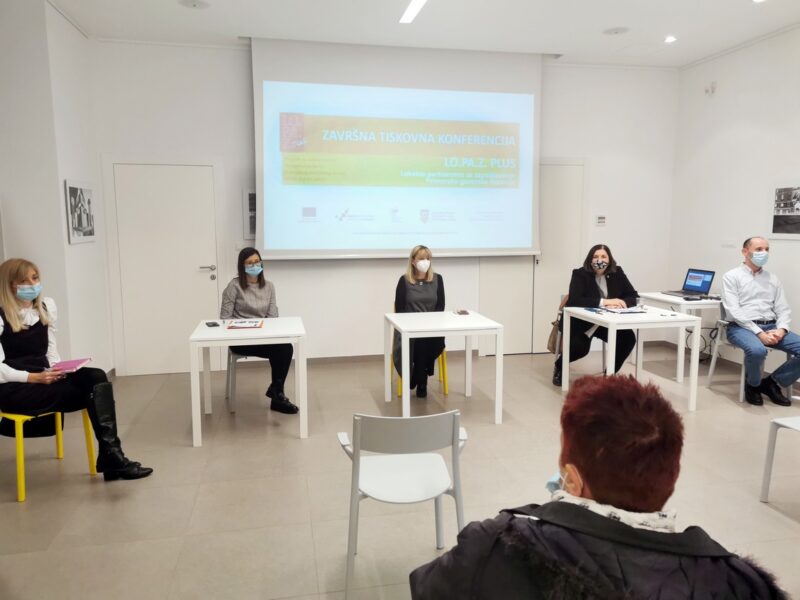Završna-konferencija-za-medije-projekta-LO.PA_.Z.-PLUS-800×600 Završna-konferencija-za-medije-projekta-LO.PA_.Z.-PLUS-800×600