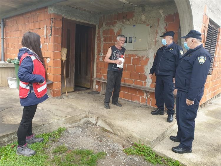 Čuvajmo ih (3) policija Čuvajmo ih (3) policija