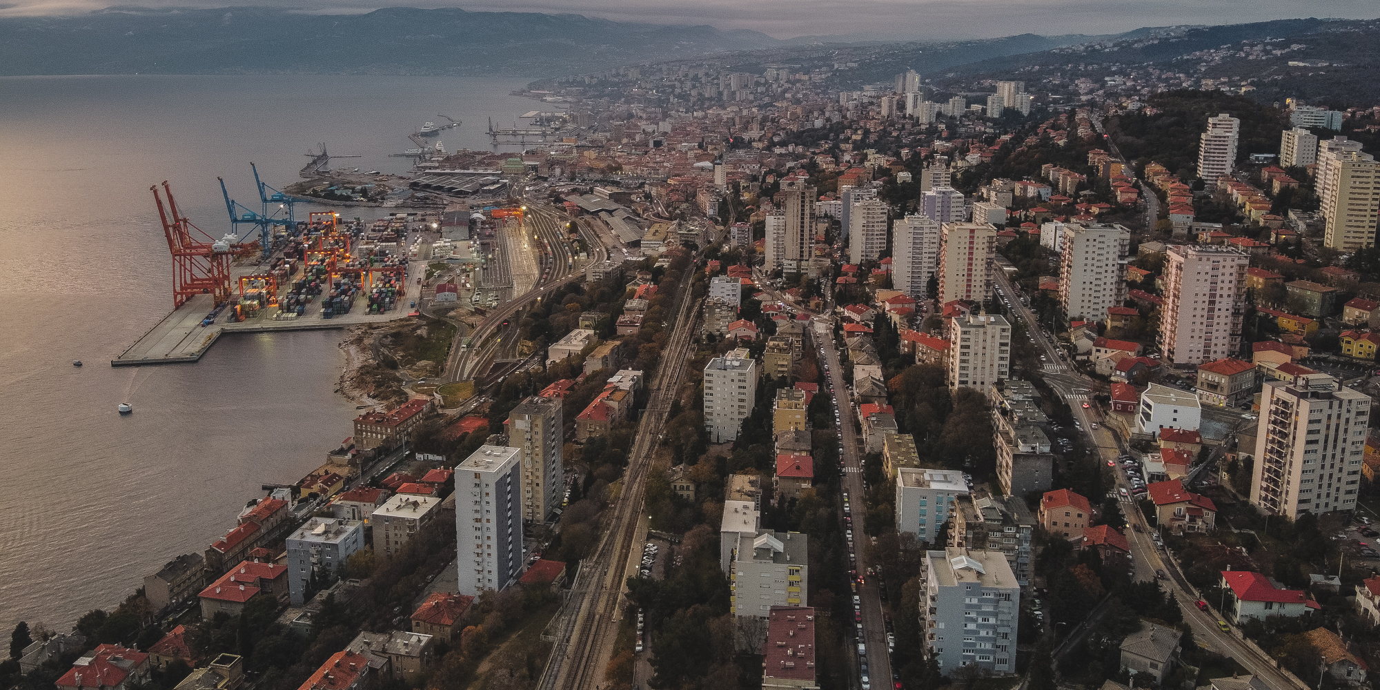 Pećine Terminal Rijeka Dron